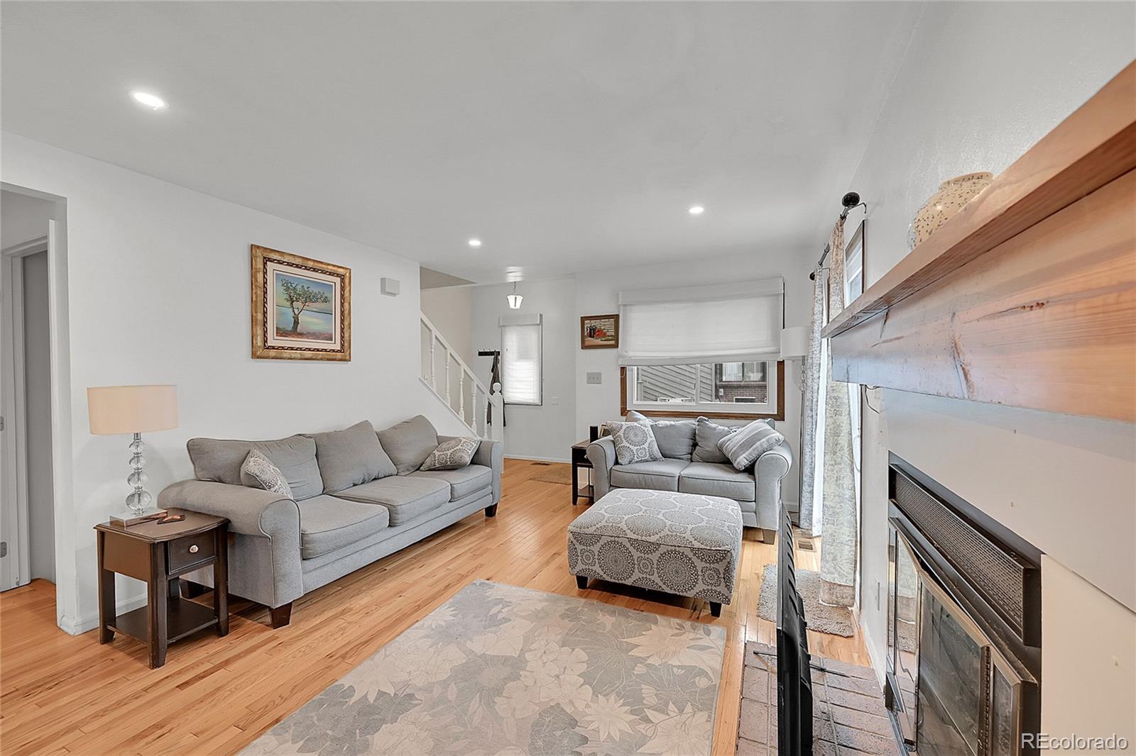 MLS Image #3 for 10430 w jewell avenue b,lakewood, Colorado