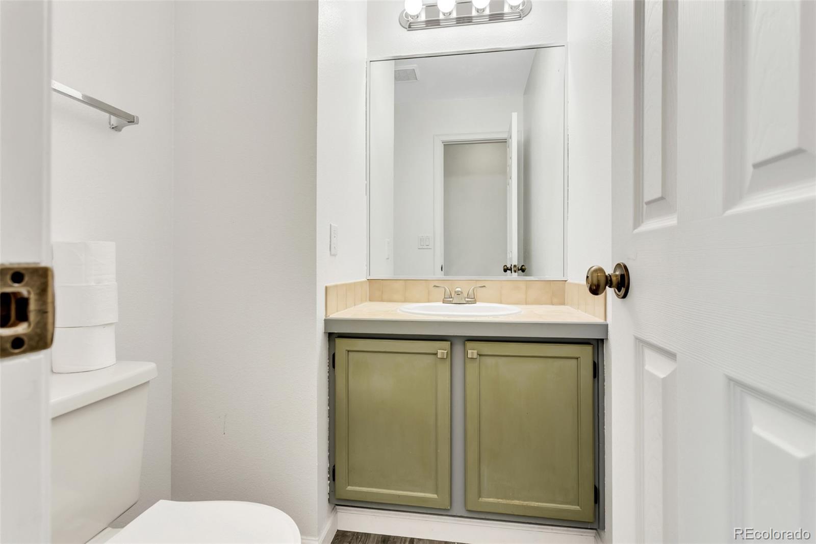 MLS Image #12 for 17954 e bates avenue,aurora, Colorado