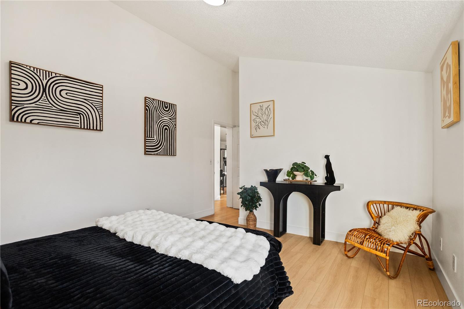 MLS Image #12 for 1415 w dakota avenue,denver, Colorado
