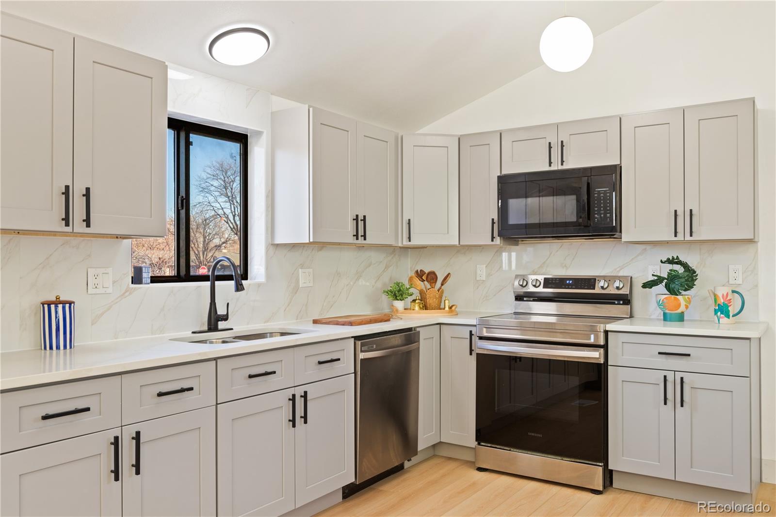 MLS Image #8 for 1415 w dakota avenue,denver, Colorado