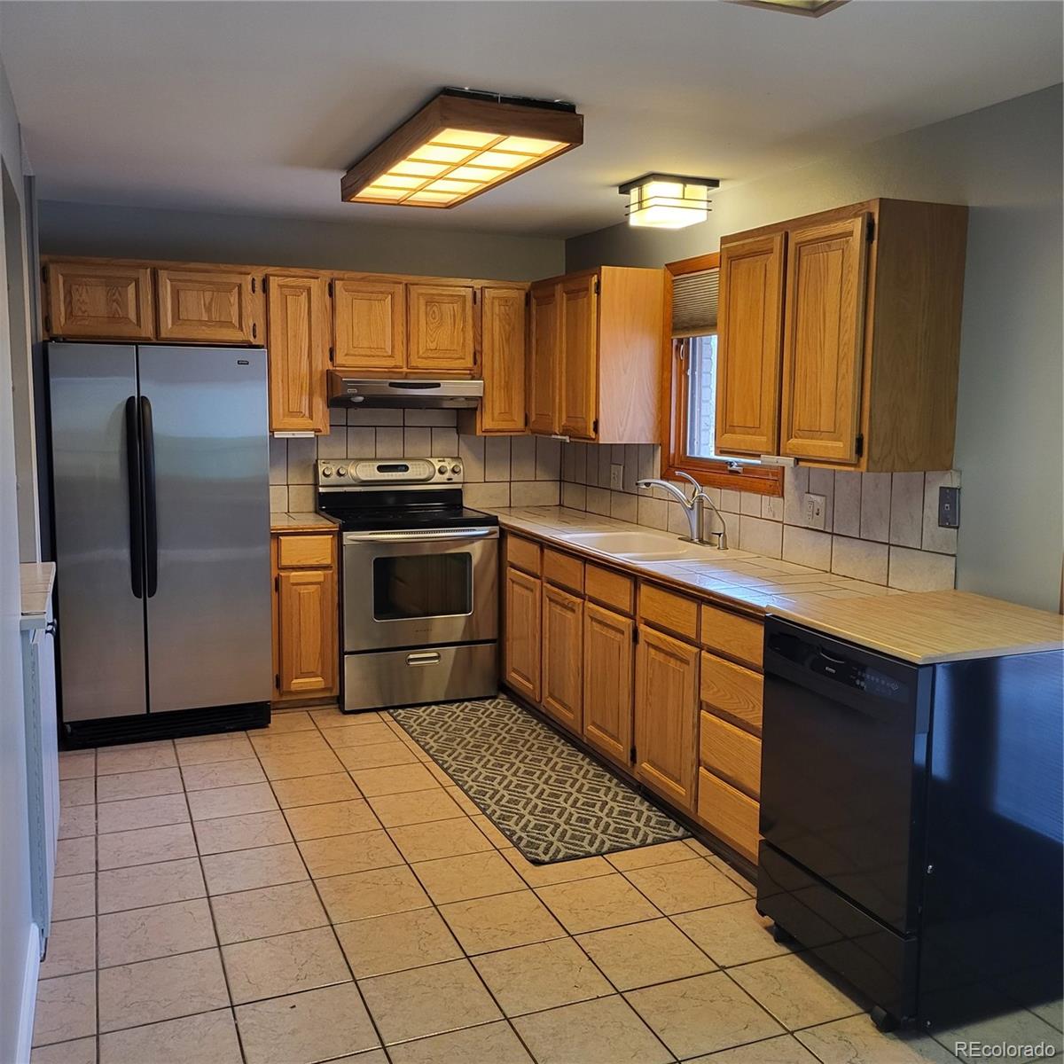 MLS Image #11 for 1375 s newport street,denver, Colorado