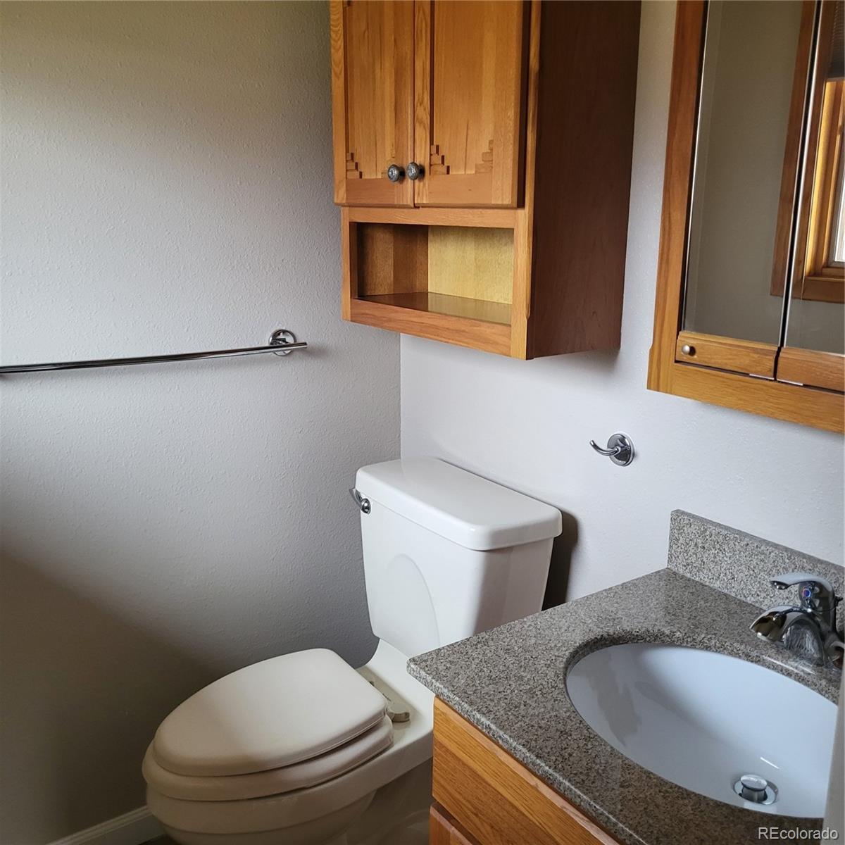 MLS Image #14 for 1375 s newport street,denver, Colorado