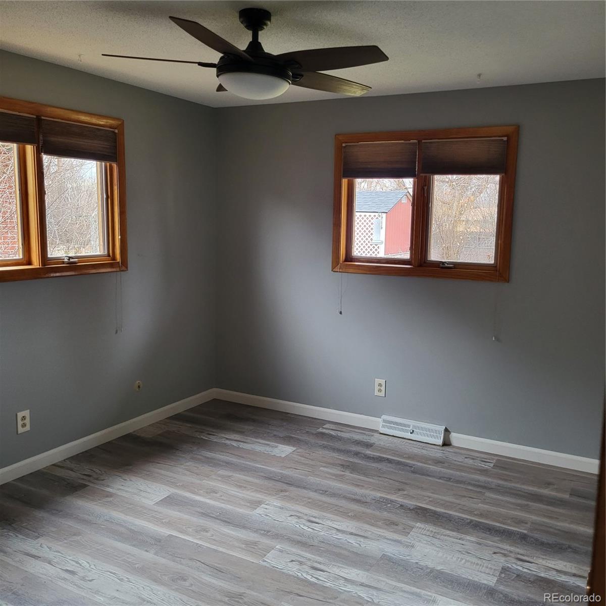 MLS Image #19 for 1375 s newport street,denver, Colorado