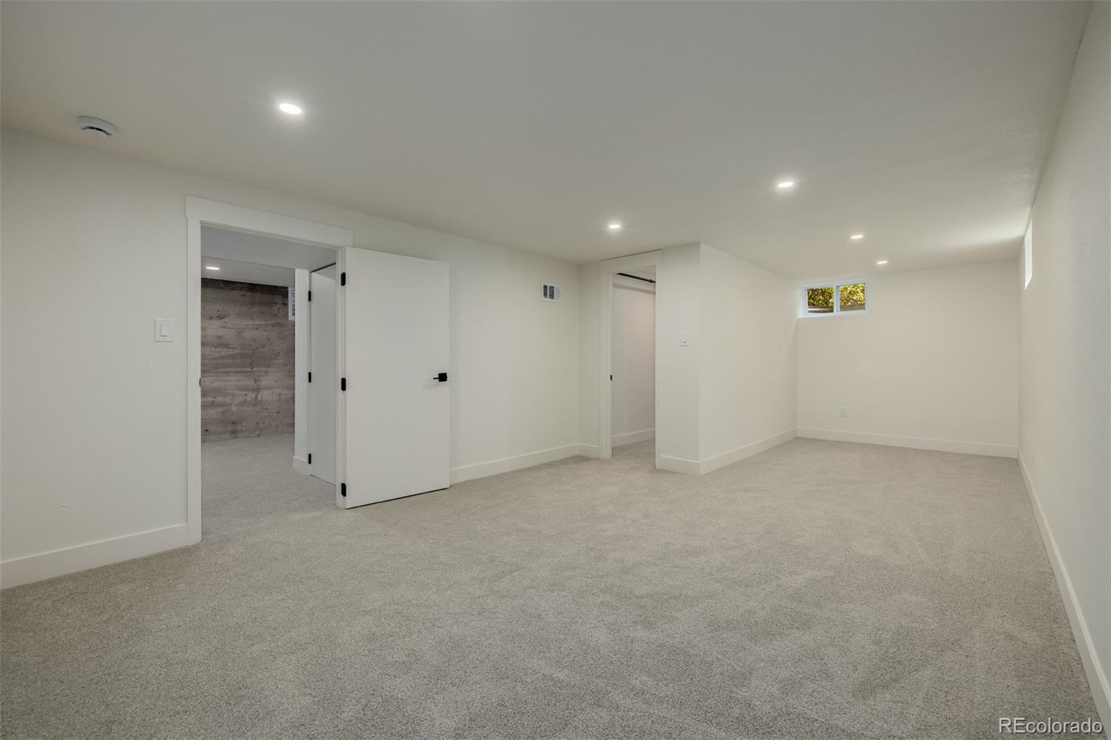 MLS Image #22 for 1948 s zenobia street,denver, Colorado