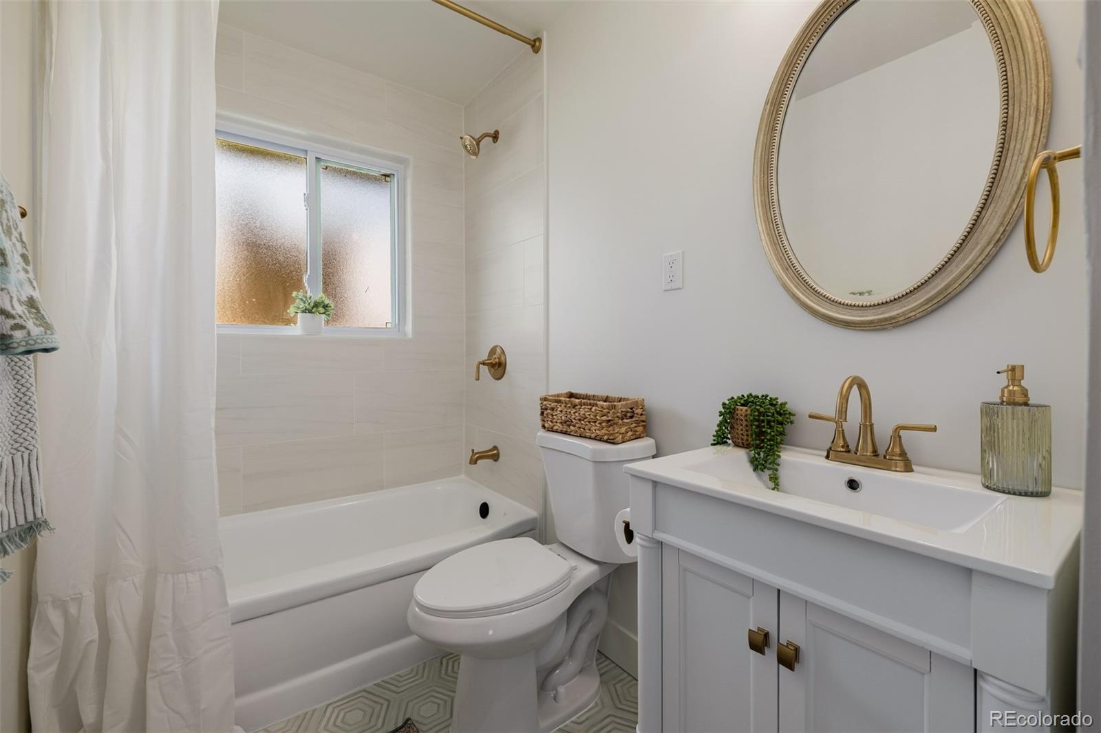 MLS Image #35 for 1948 s zenobia street,denver, Colorado