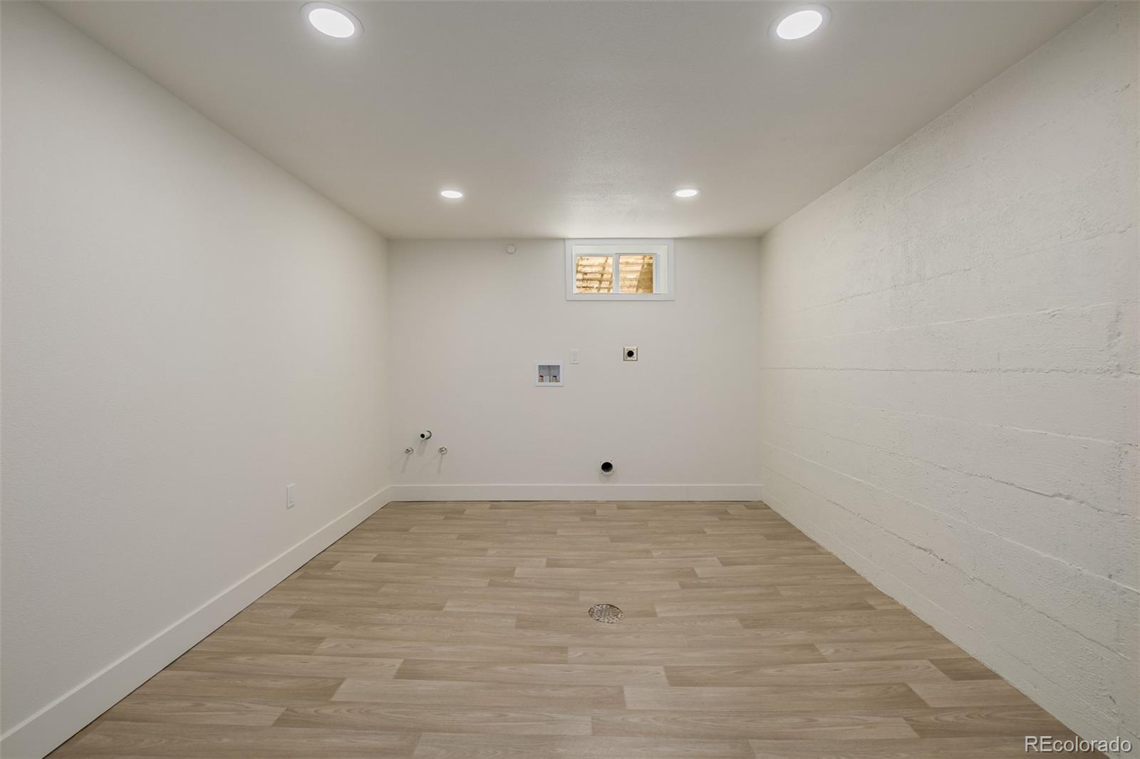 MLS Image #45 for 1948 s zenobia street,denver, Colorado