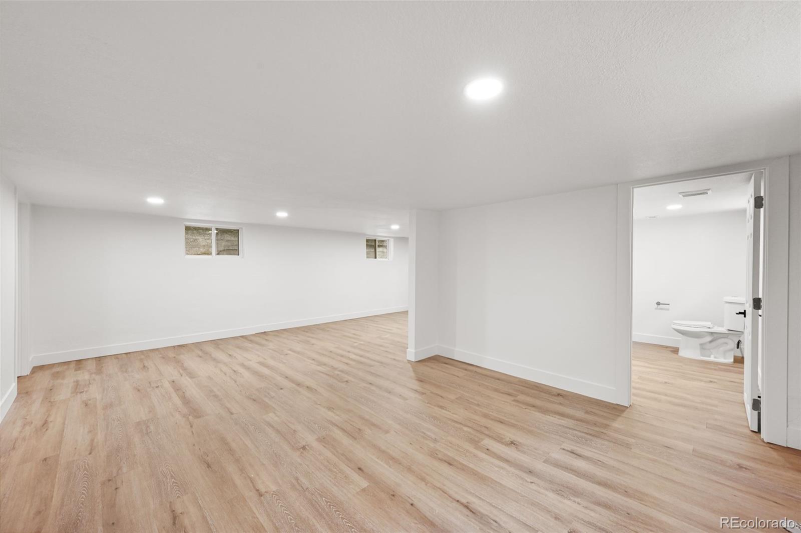 MLS Image #39 for 3747  stuart street,denver, Colorado