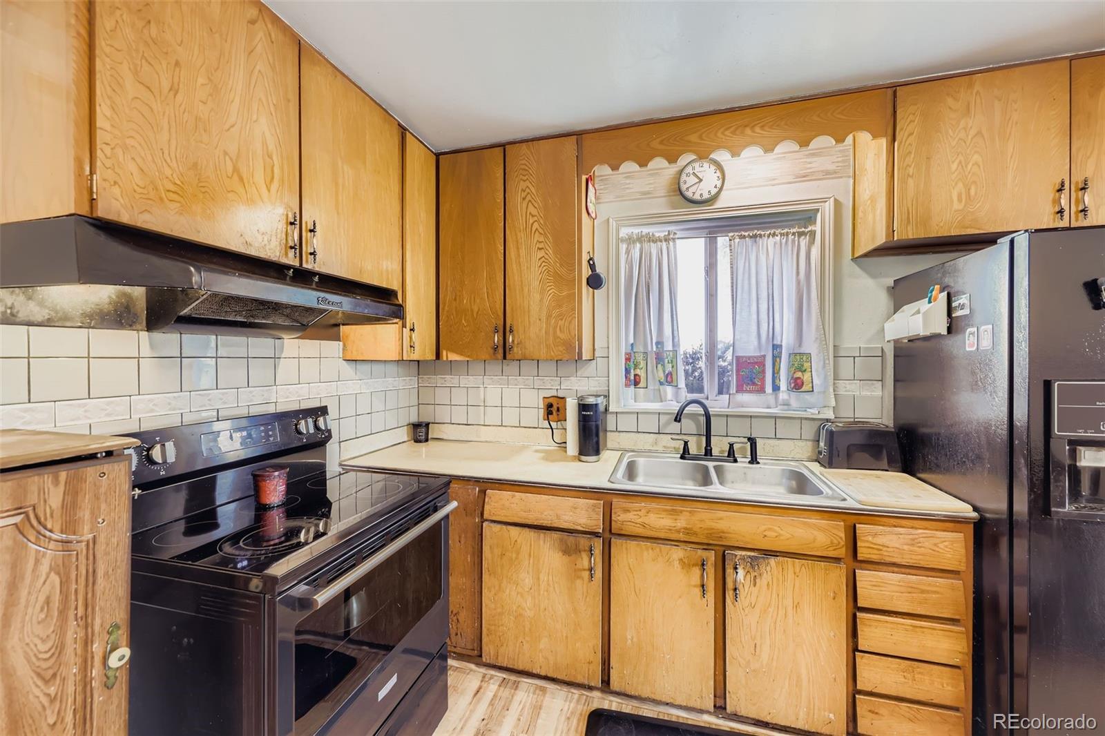 MLS Image #11 for 382  linda sue lane,northglenn, Colorado