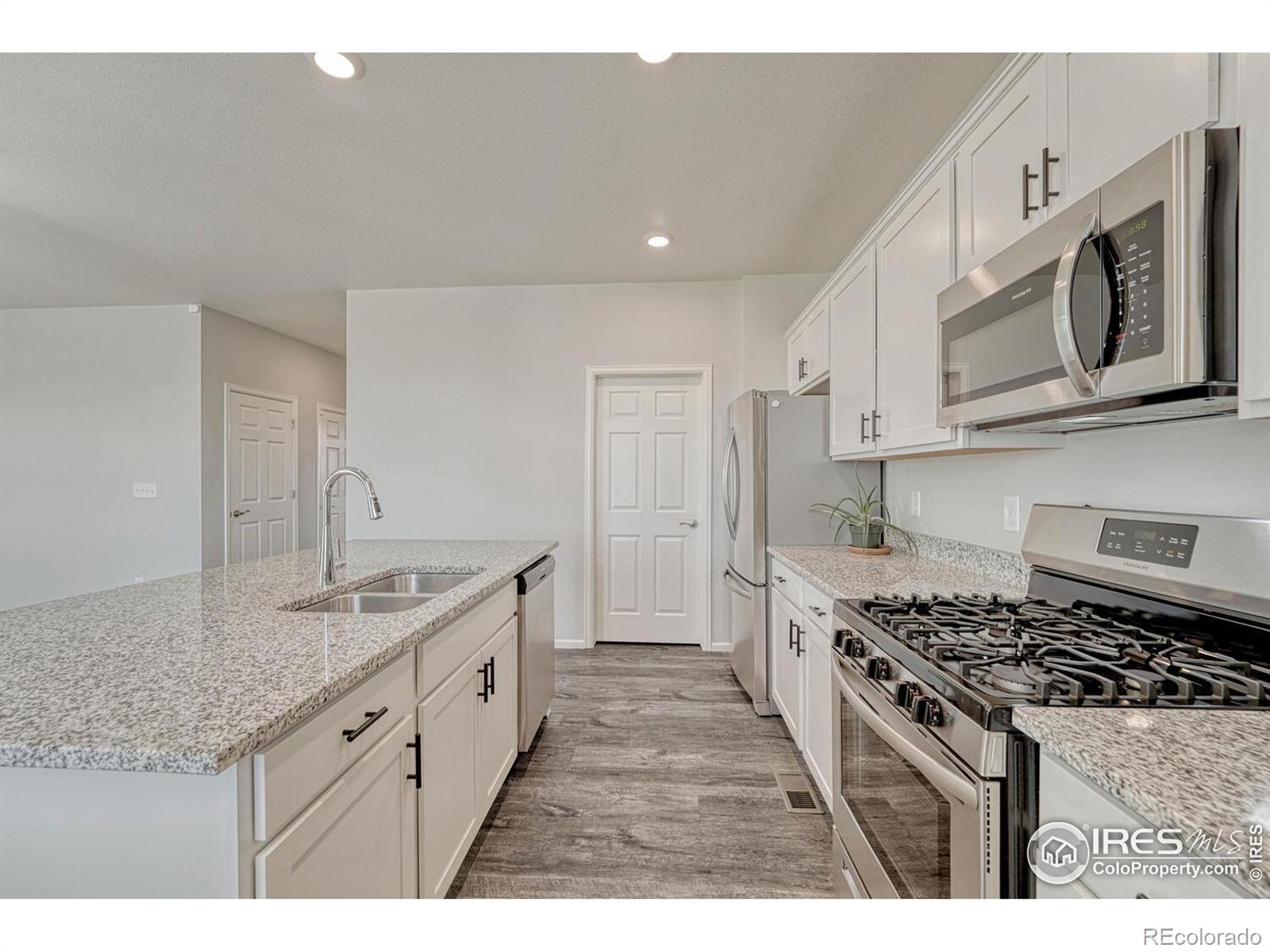 MLS Image #10 for 1365  westport avenue,berthoud, Colorado