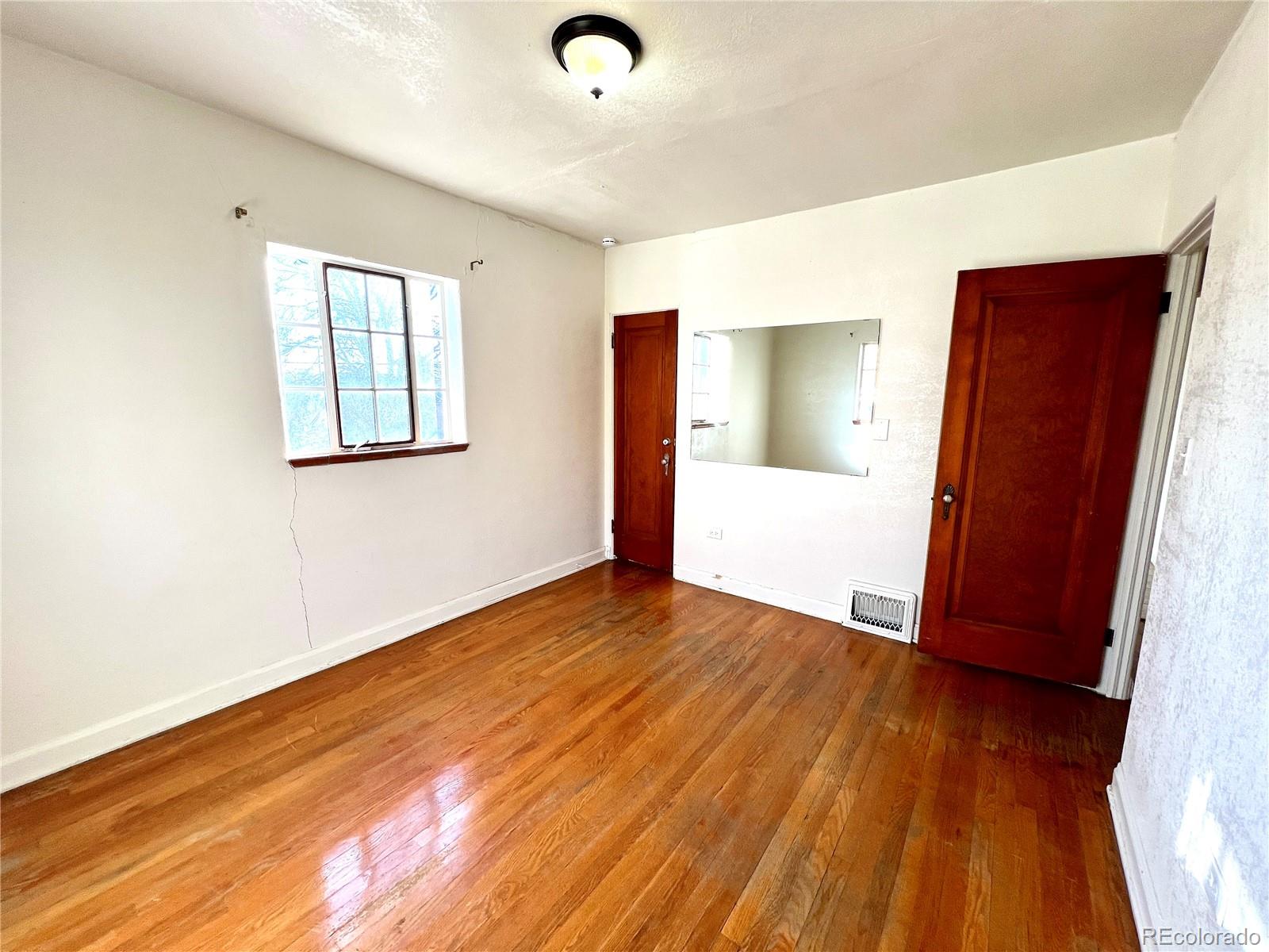 MLS Image #14 for 320 s dale court,denver, Colorado