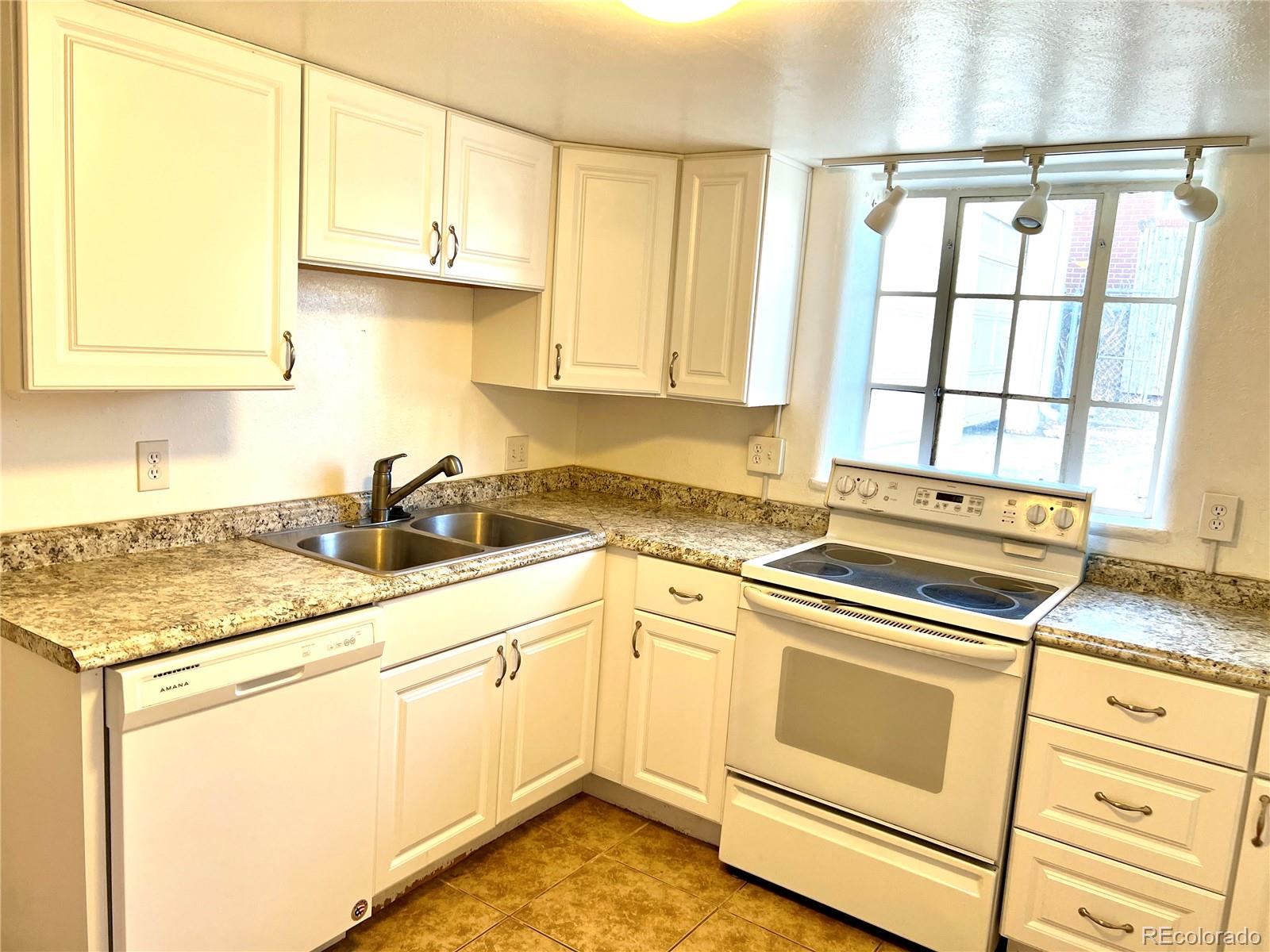 MLS Image #23 for 320 s dale court,denver, Colorado