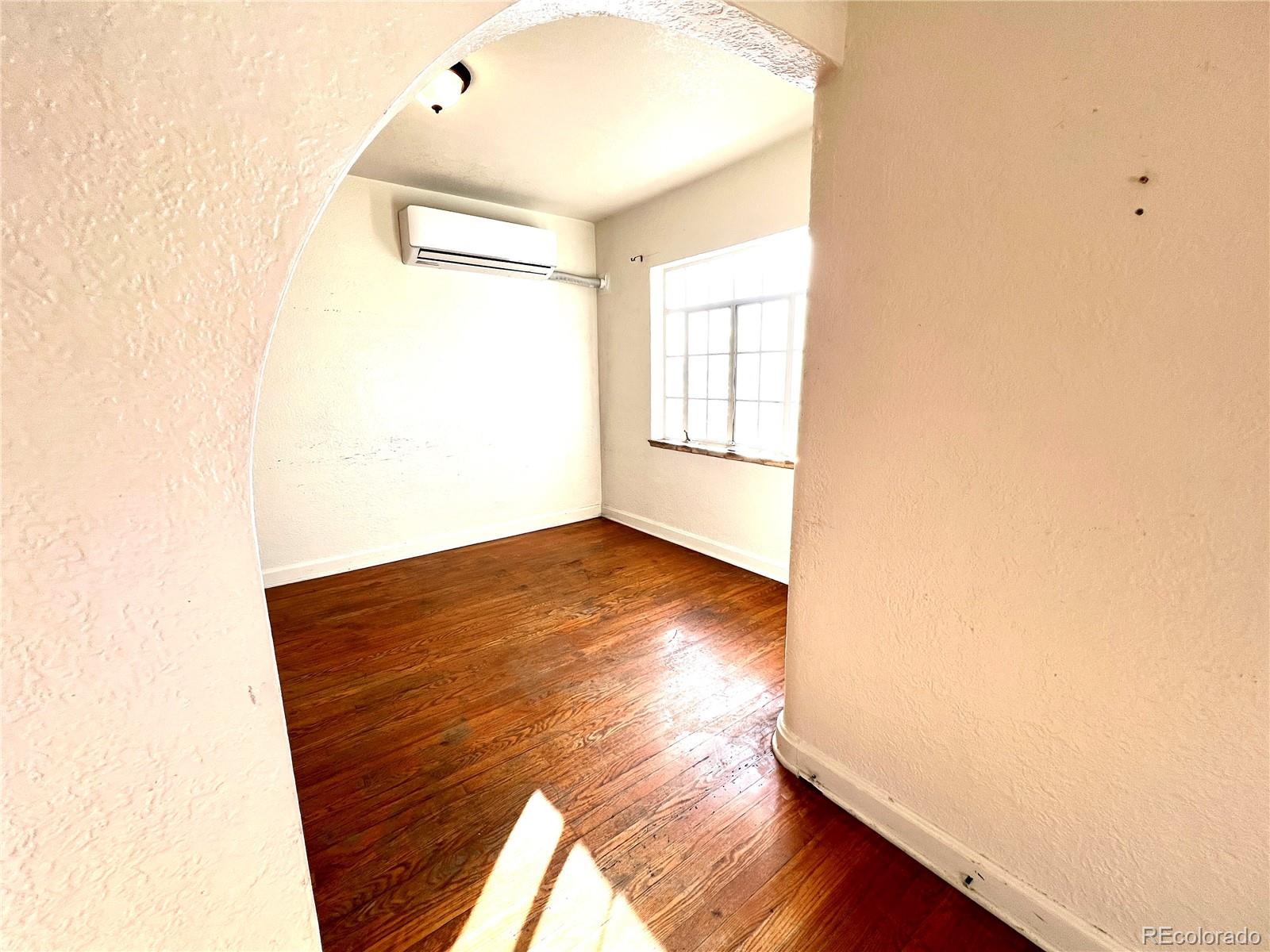 MLS Image #9 for 320 s dale court,denver, Colorado
