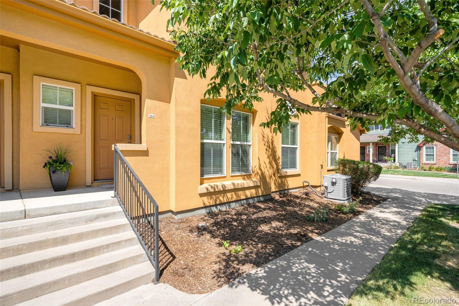 MLS Image #2 for 7777 e 23rd avenue 204,denver, Colorado