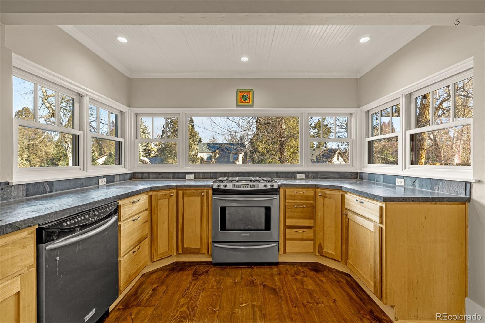 MLS Image #10 for 901  cheyenne boulevard,colorado springs, Colorado