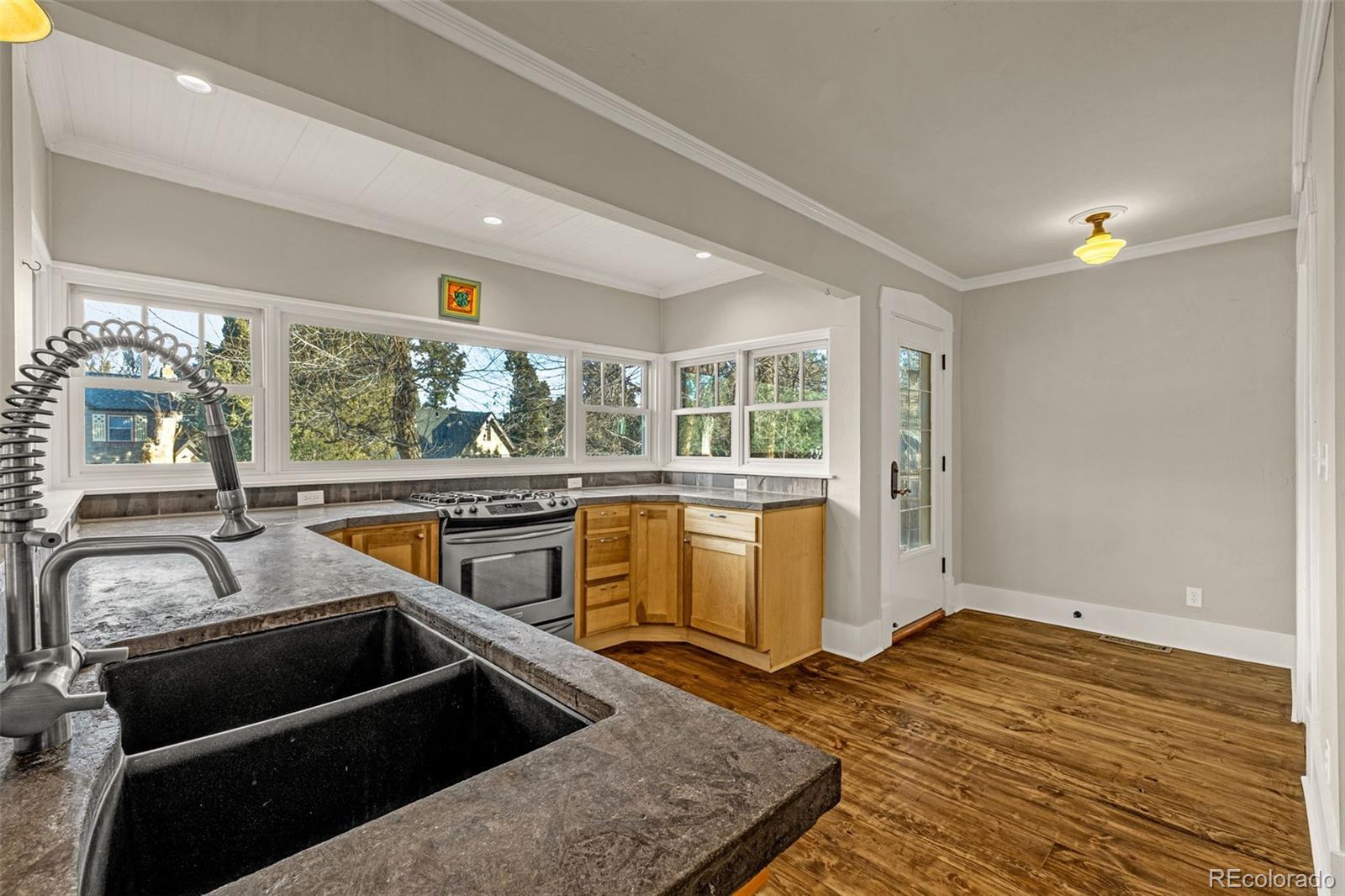 MLS Image #11 for 901  cheyenne boulevard,colorado springs, Colorado
