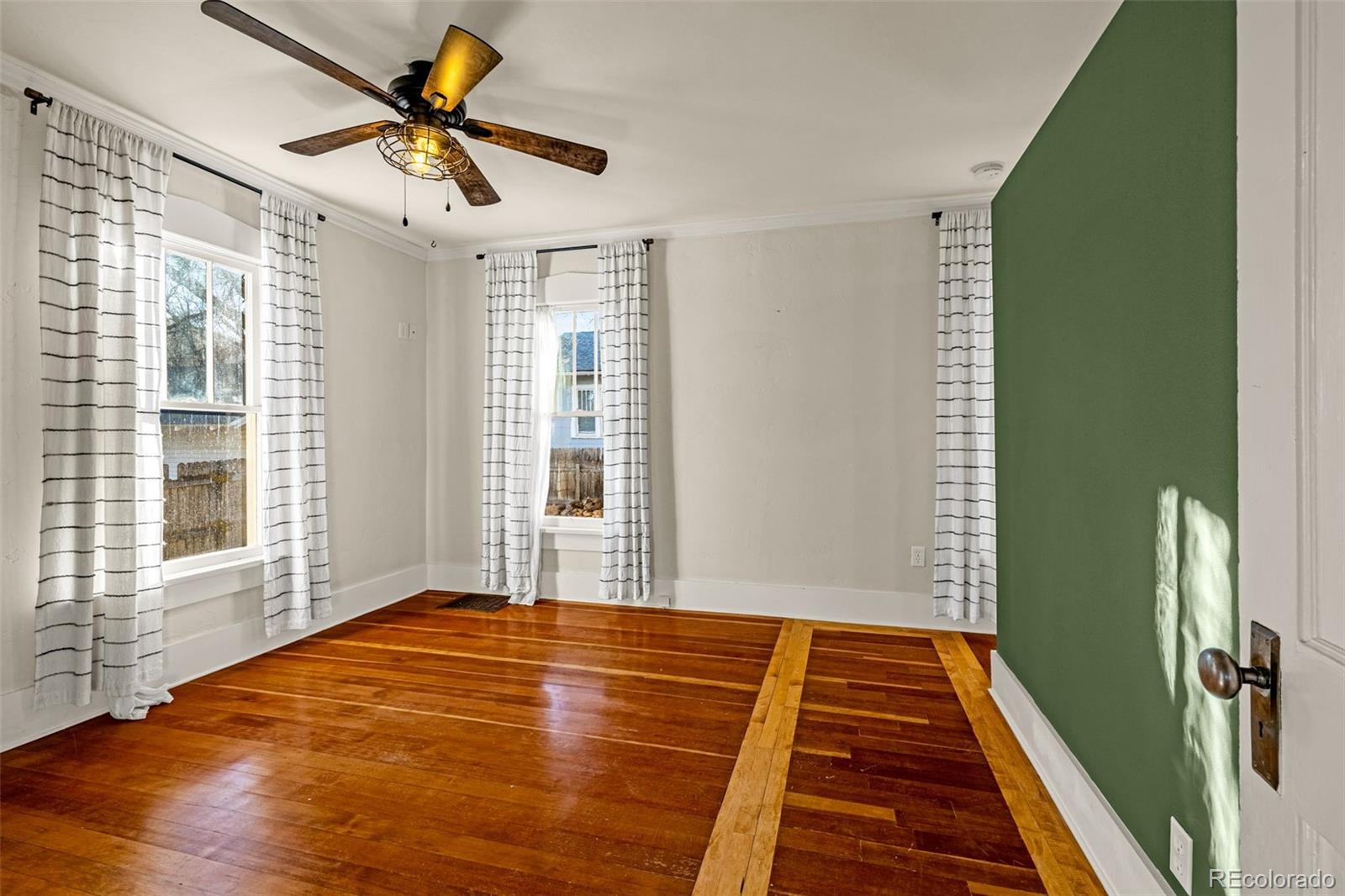 MLS Image #16 for 901  cheyenne boulevard,colorado springs, Colorado