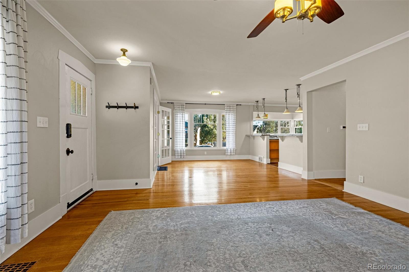 MLS Image #4 for 901  cheyenne boulevard,colorado springs, Colorado