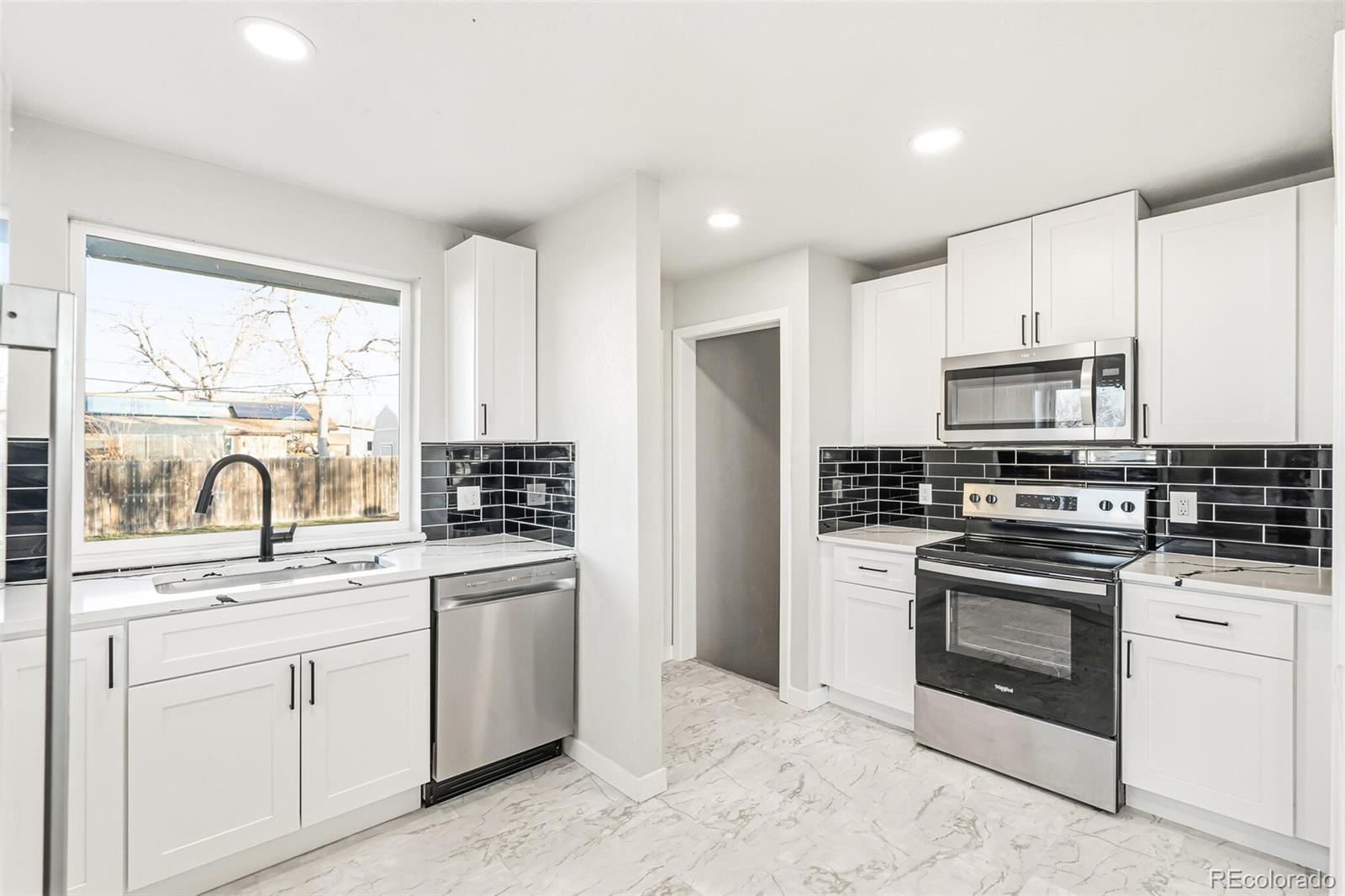 MLS Image #8 for 6890  ivanhoe street,commerce city, Colorado