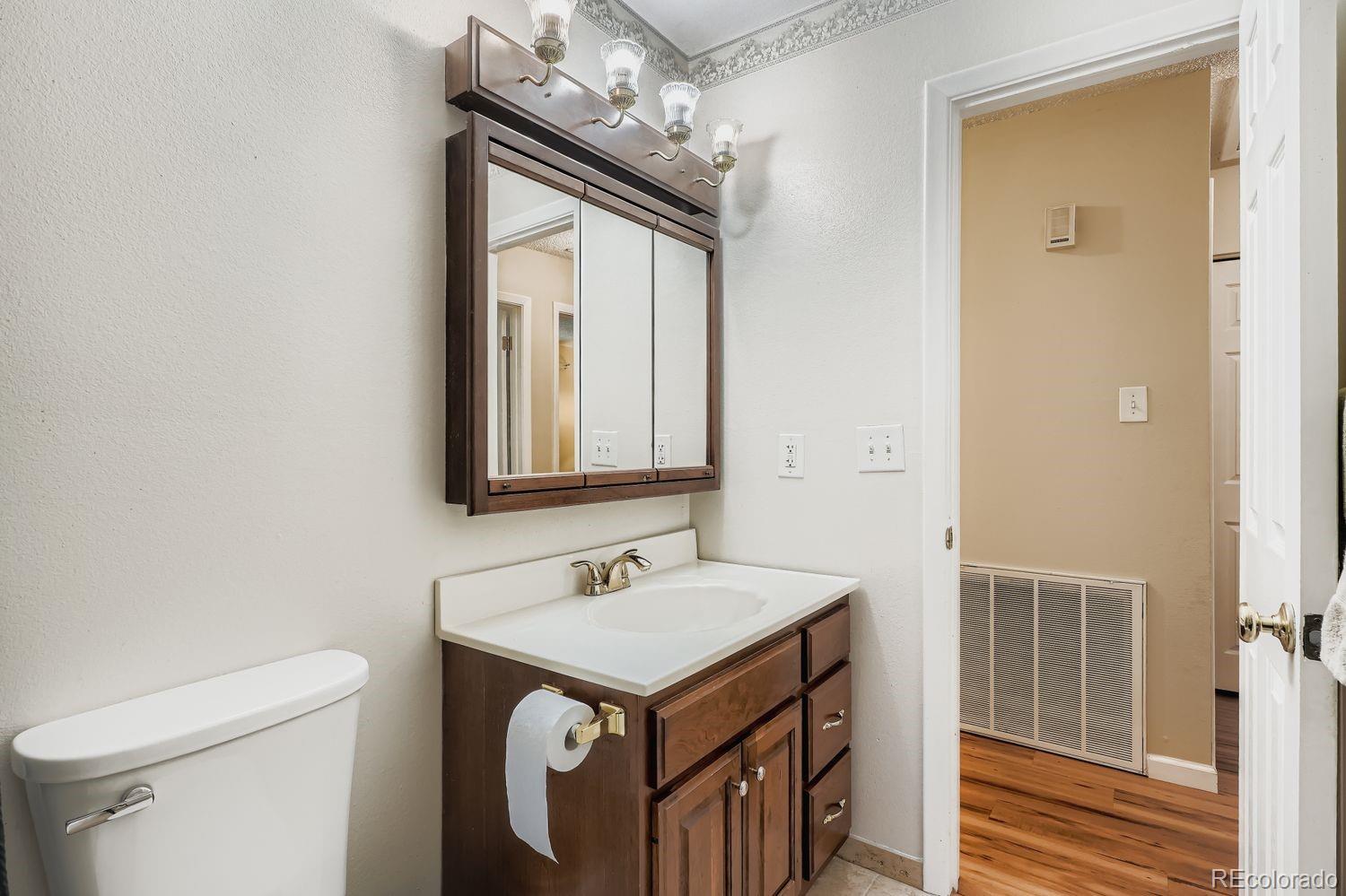 MLS Image #12 for 1306 e 81st place,denver, Colorado