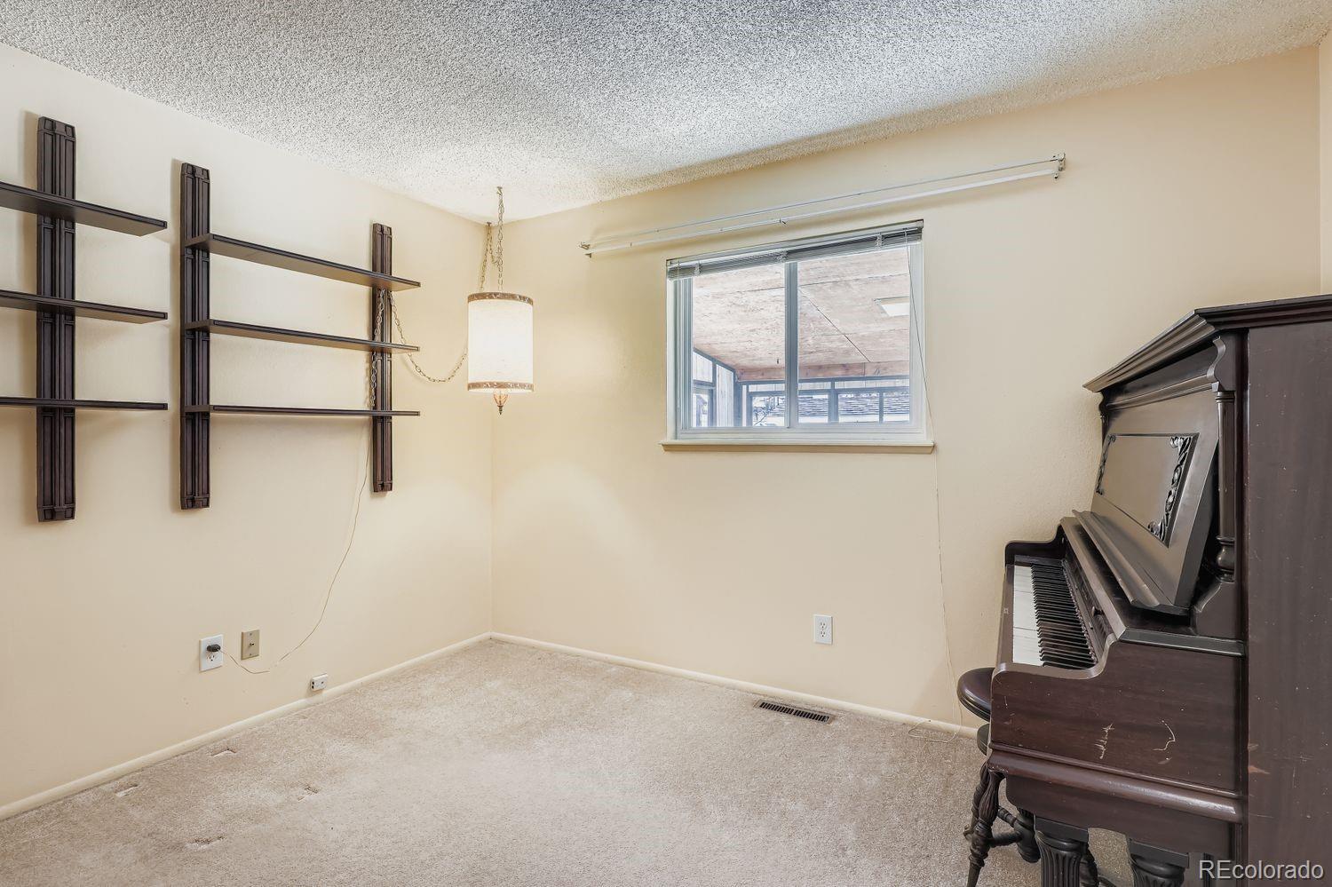 MLS Image #17 for 1306 e 81st place,denver, Colorado