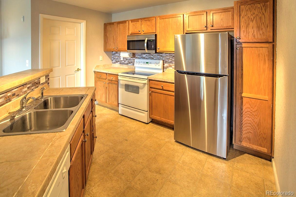 MLS Image #3 for 5763 n gibralter way 2-203,aurora, Colorado