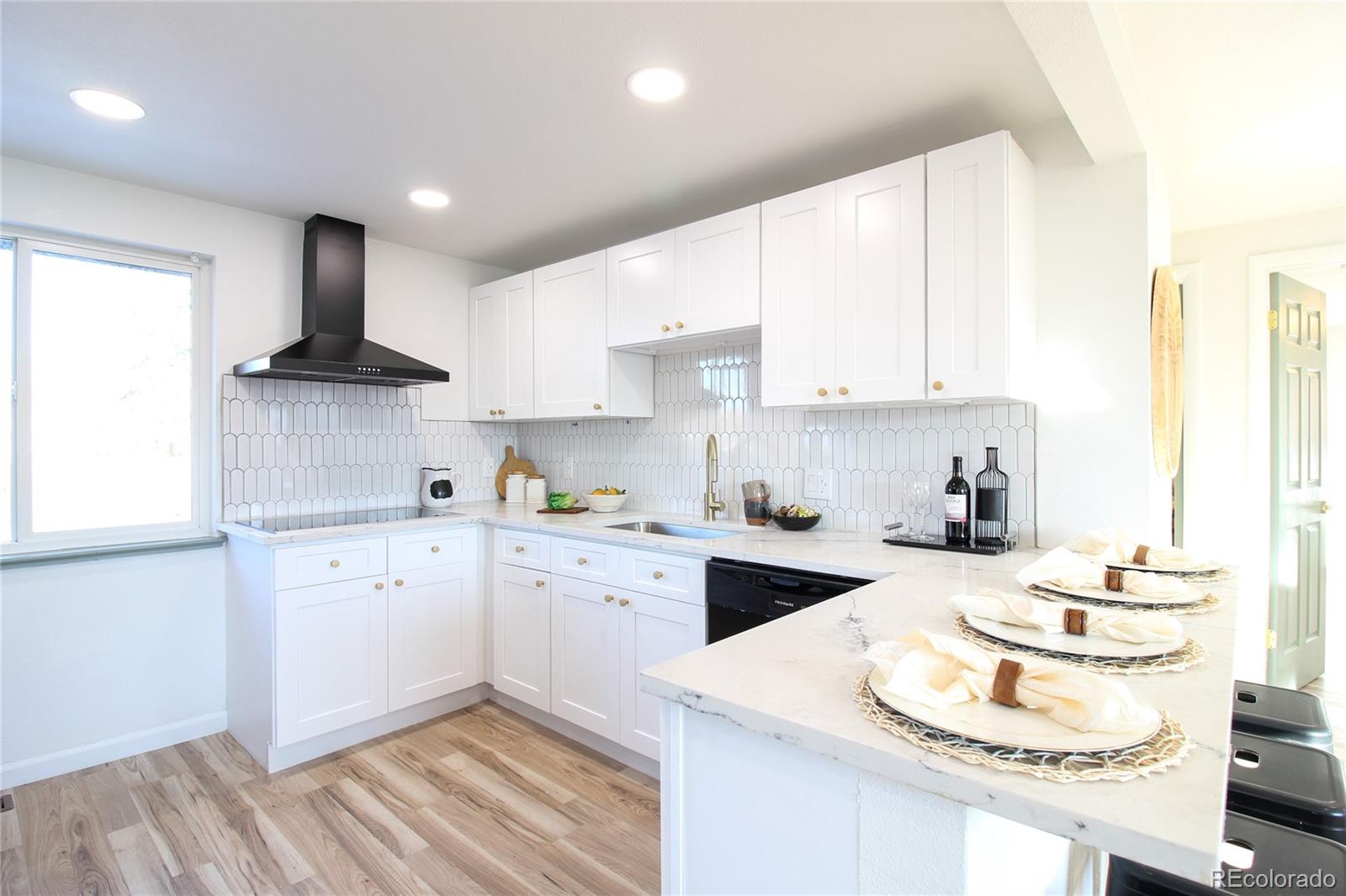 MLS Image #8 for 4901 e asbury avenue,denver, Colorado