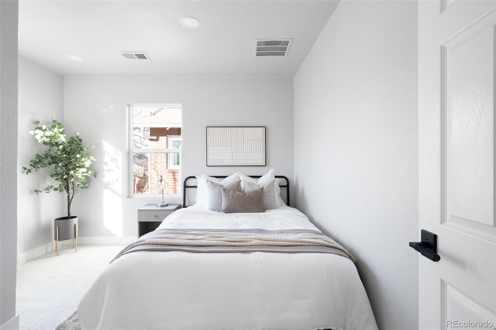 MLS Image #13 for 1577  newton street,denver, Colorado