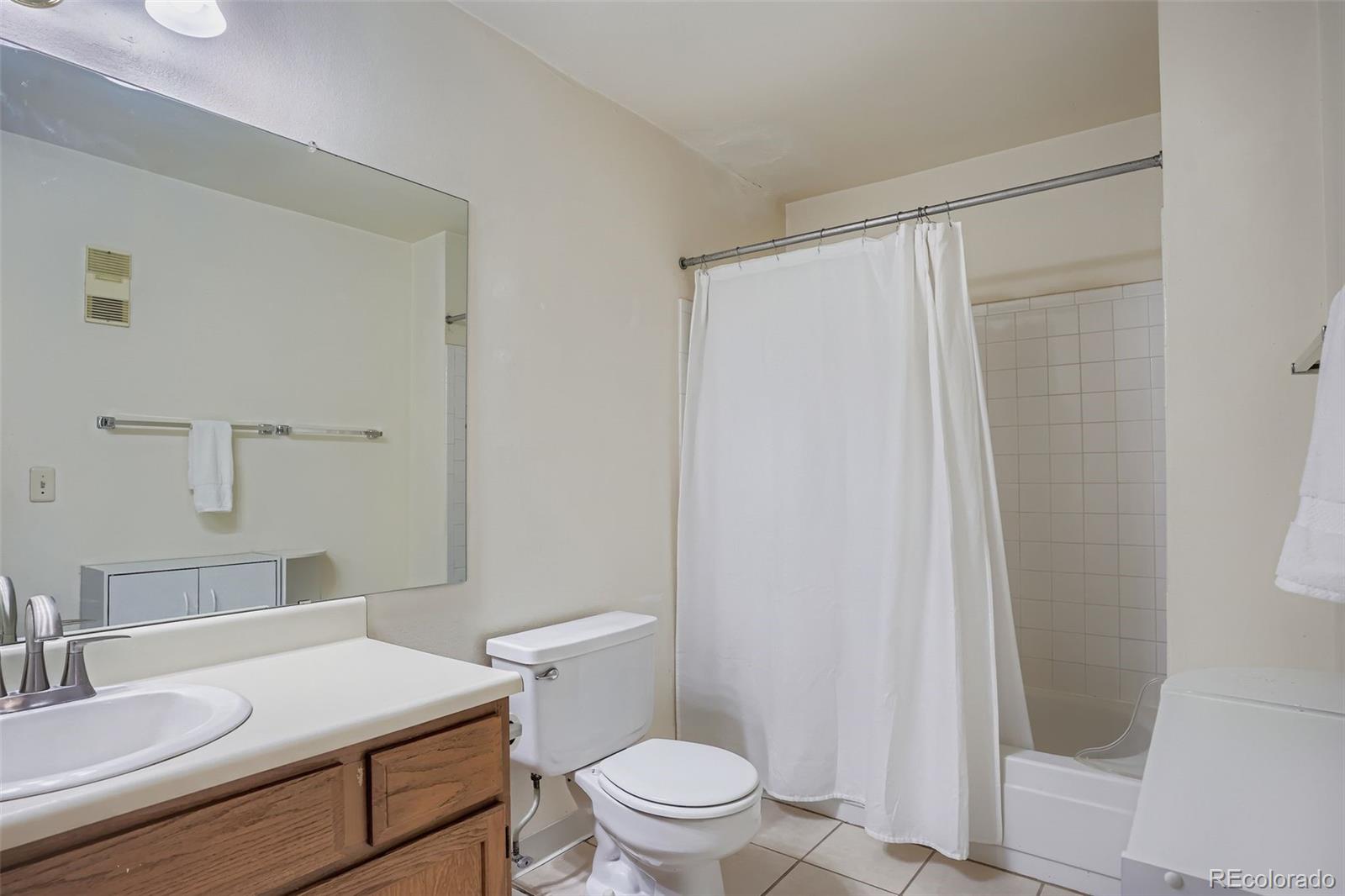 MLS Image #11 for 431  wright street 202,lakewood, Colorado