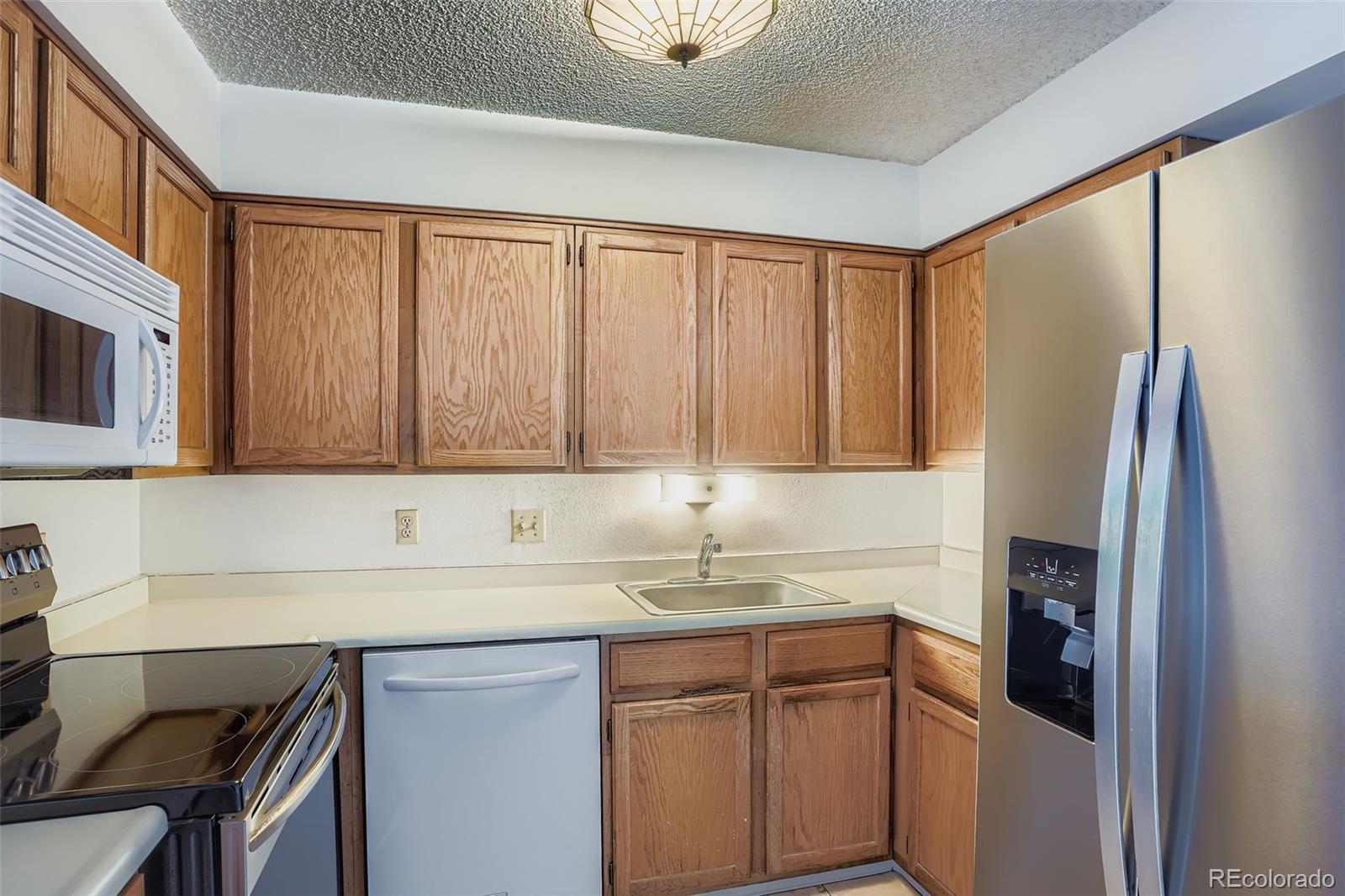 MLS Image #6 for 431  wright street 202,lakewood, Colorado