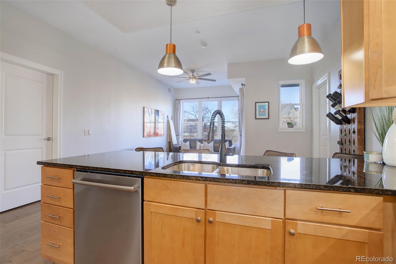MLS Image #6 for 2200 s university boulevard 201,denver, Colorado