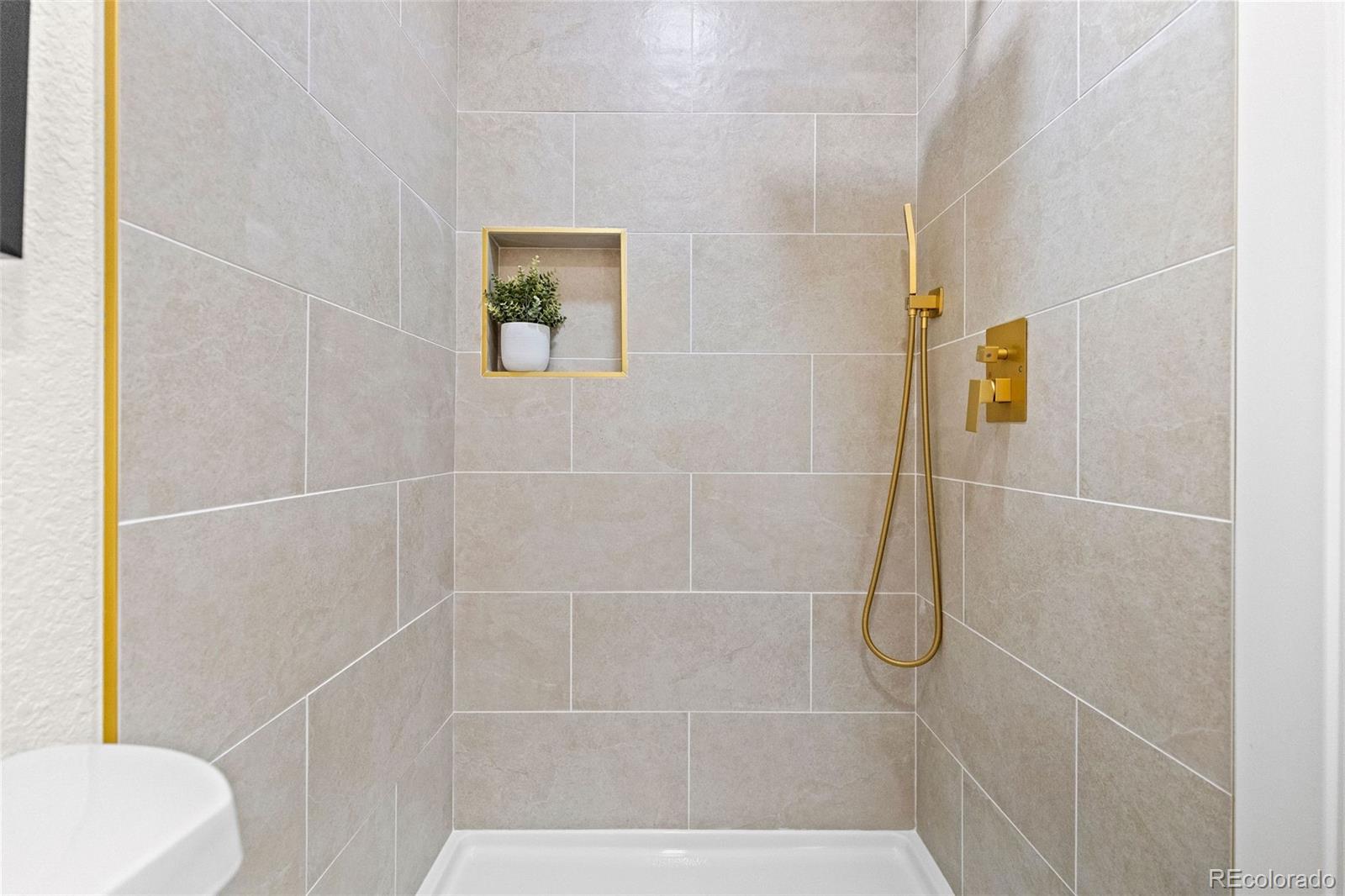 MLS Image #14 for 1558 s laredo court,aurora, Colorado