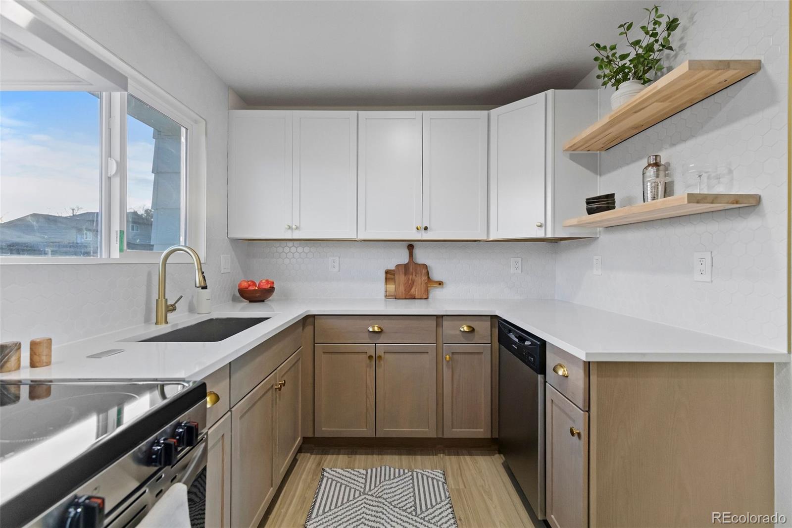 MLS Image #5 for 1558 s laredo court,aurora, Colorado
