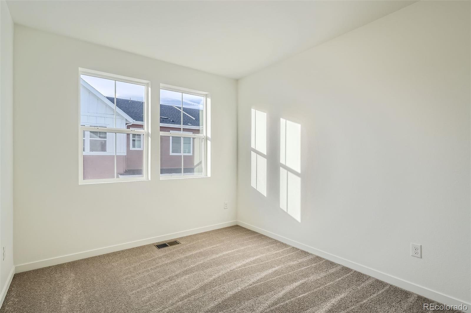 MLS Image #18 for 1979 s gold bug way ,aurora, Colorado
