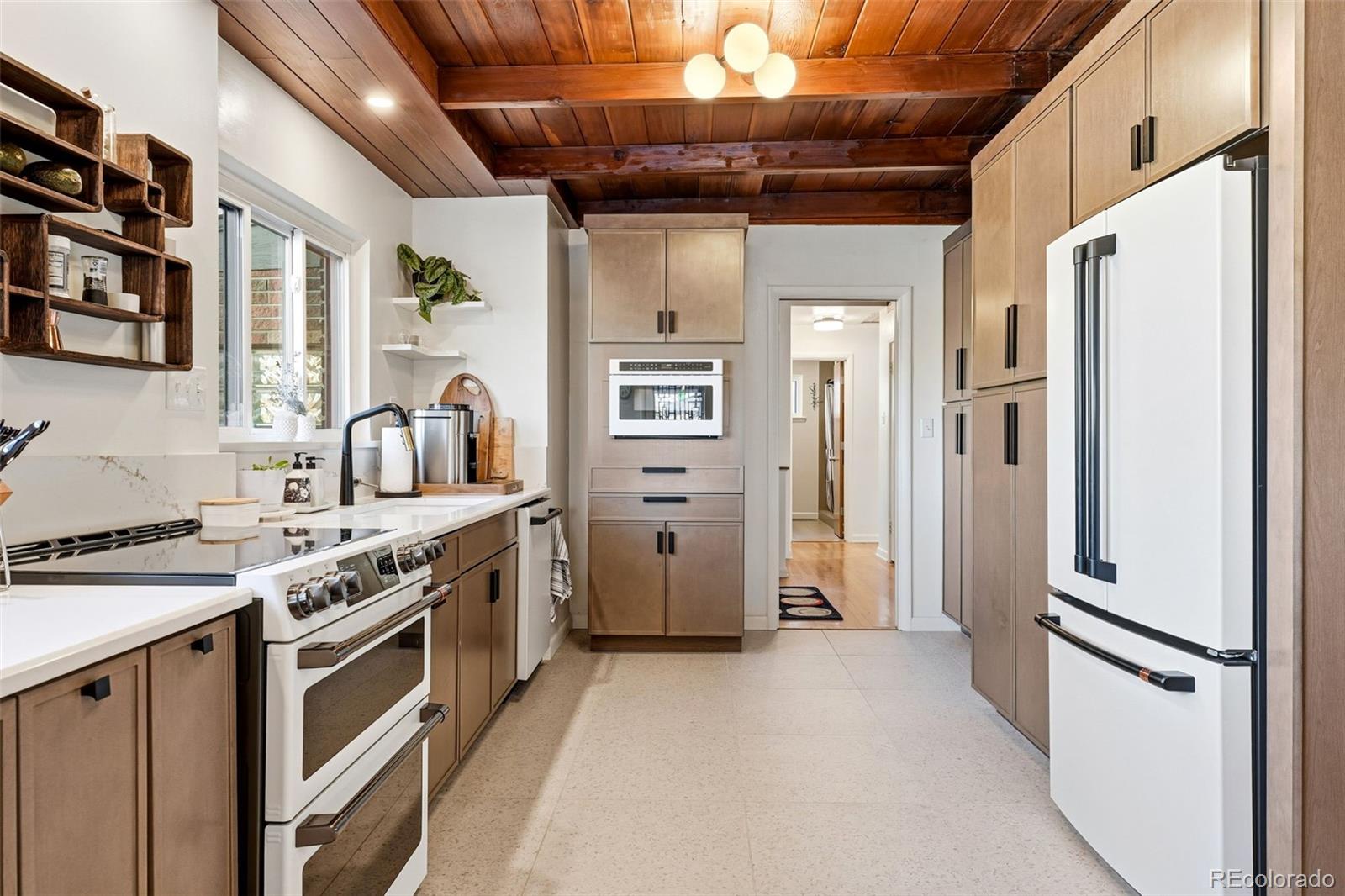 MLS Image #12 for 295  oneida street,denver, Colorado