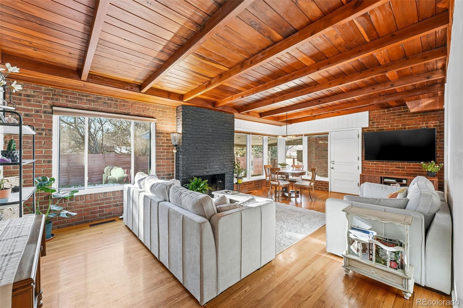 MLS Image #3 for 295  oneida street,denver, Colorado