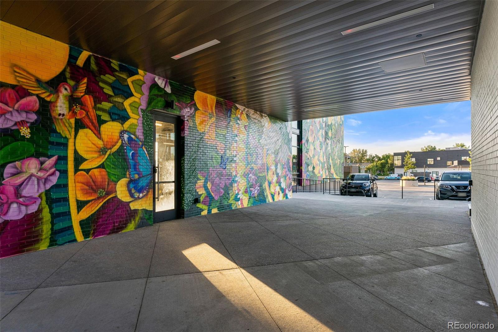MLS Image #39 for 295  oneida street,denver, Colorado