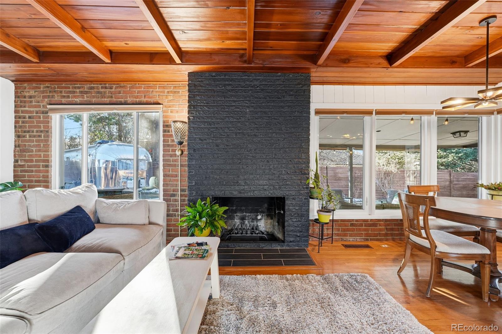 MLS Image #4 for 295  oneida street,denver, Colorado