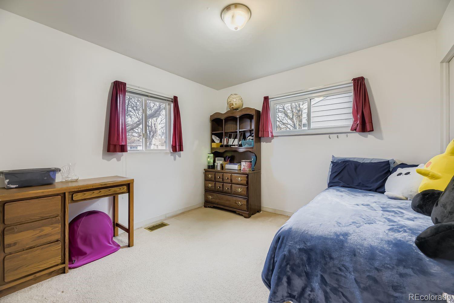 MLS Image #14 for 3319 s forest street,denver, Colorado