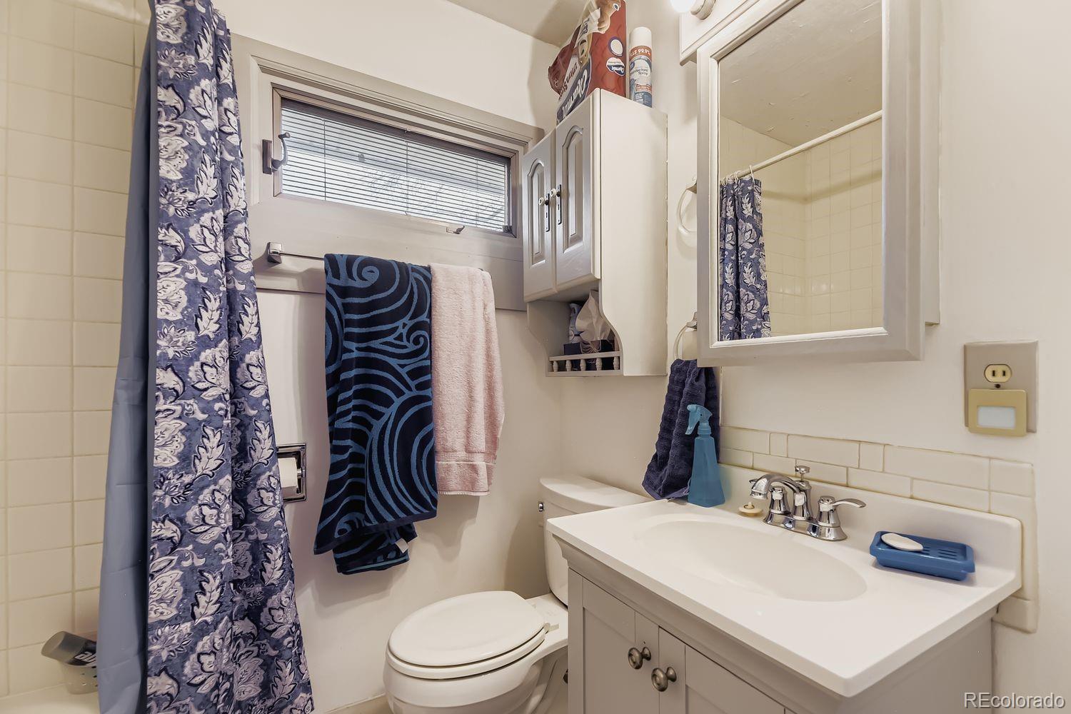 MLS Image #16 for 3319 s forest street,denver, Colorado