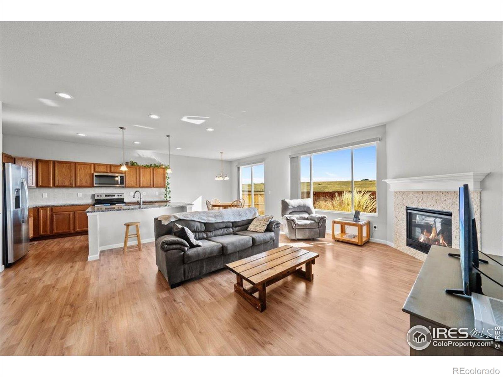 MLS Image #3 for 513  grand market avenue,berthoud, Colorado