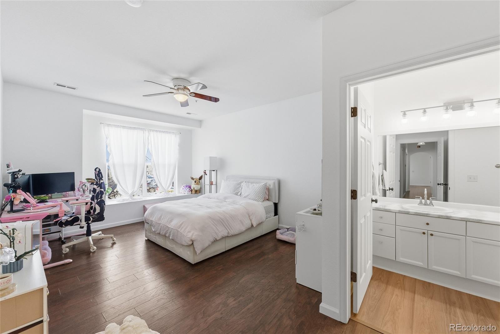 MLS Image #11 for 14261 e 1st drive 206,aurora, Colorado