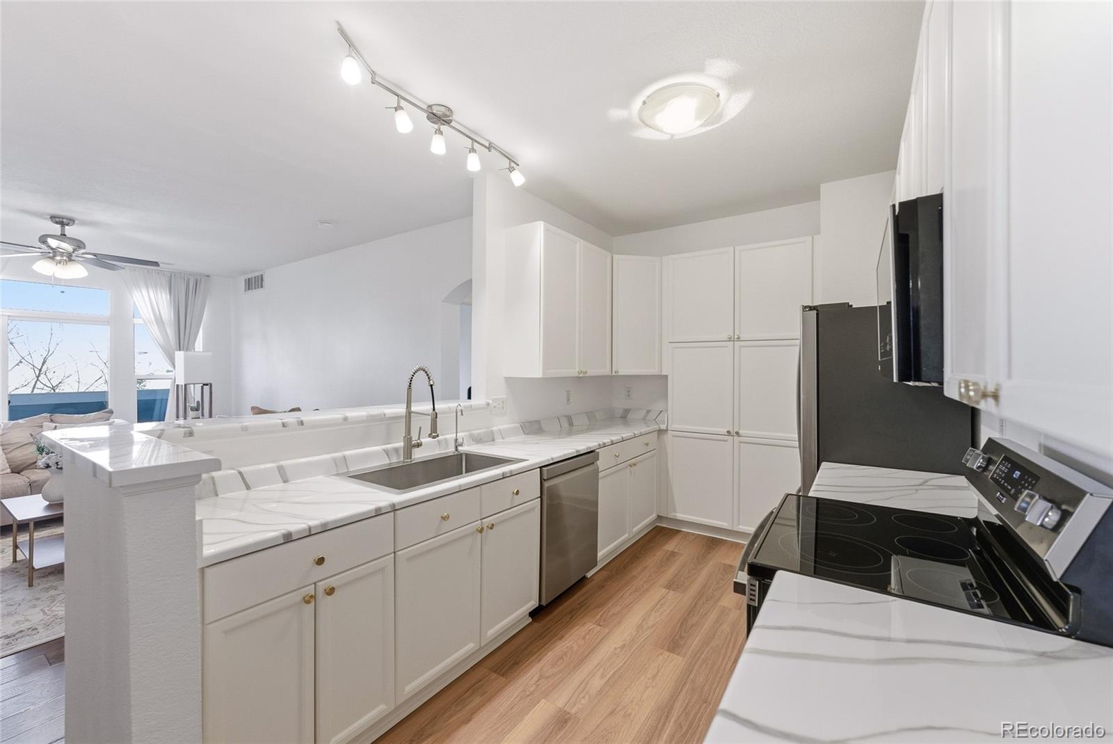 MLS Image #8 for 14261 e 1st drive 206,aurora, Colorado