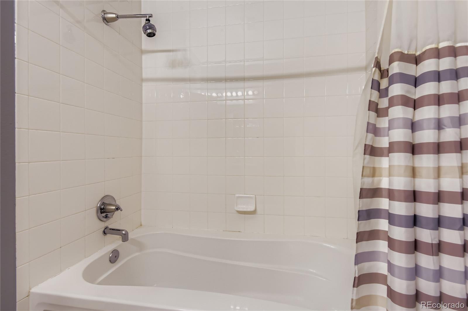 MLS Image #16 for 5677 s park place c202,englewood, Colorado