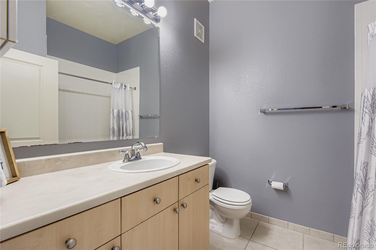 MLS Image #20 for 5677 s park place c202,englewood, Colorado