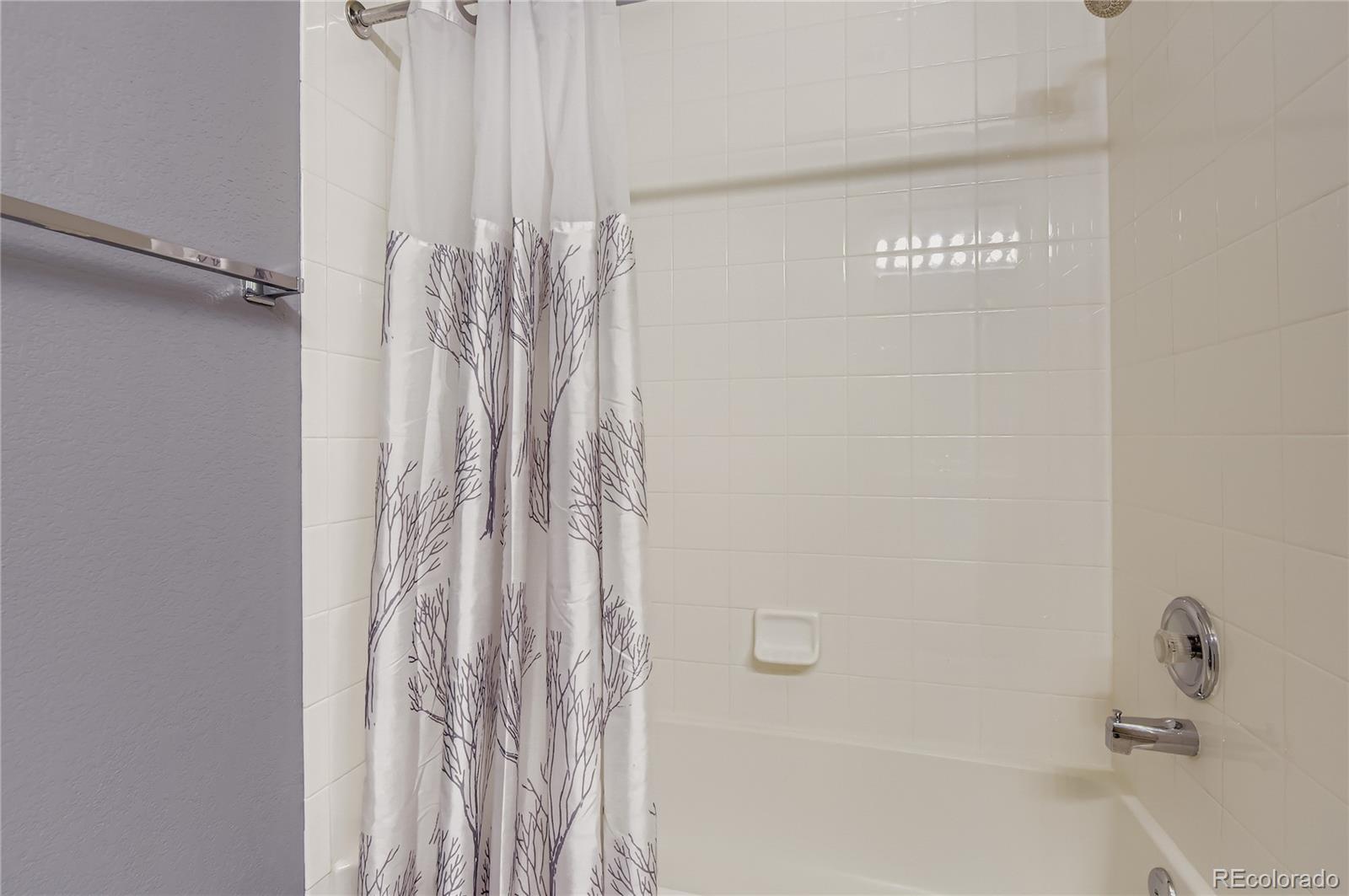 MLS Image #21 for 5677 s park place c202,englewood, Colorado