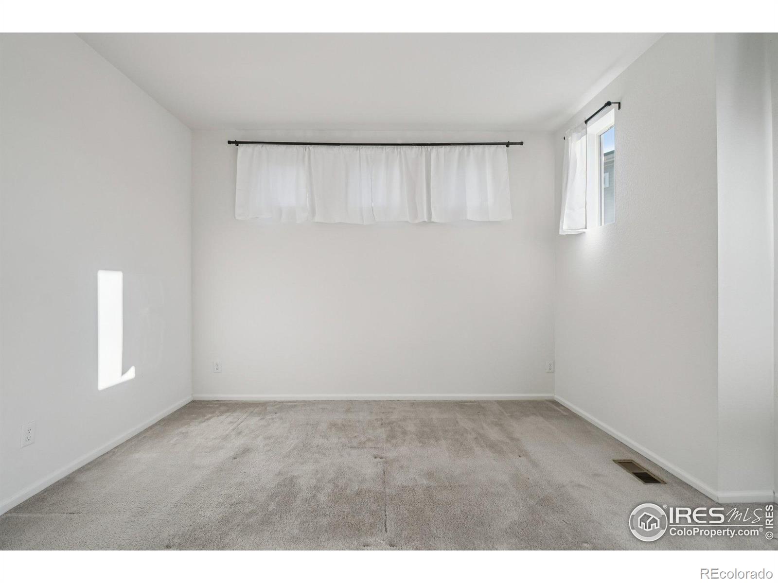 MLS Image #14 for 3510  valleywood court,johnstown, Colorado