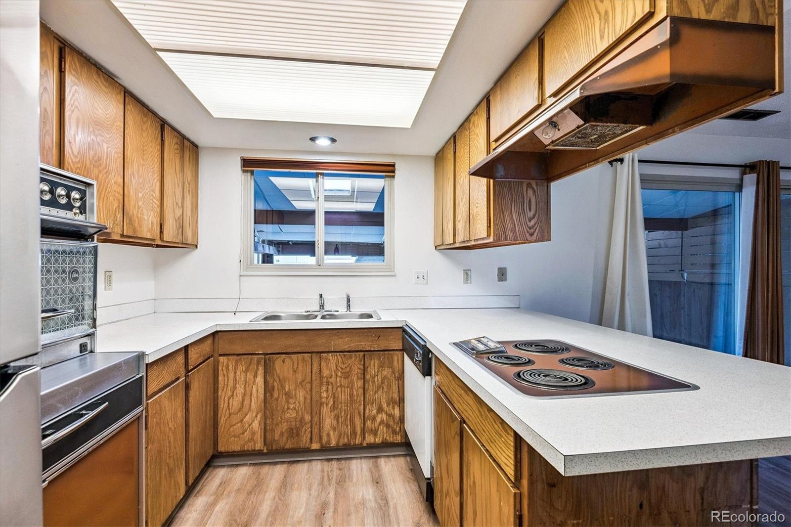 MLS Image #6 for 9041 e mansfield avenue ,denver, Colorado