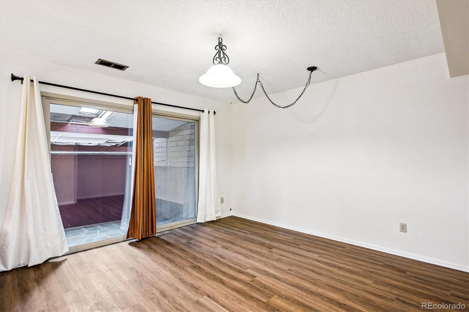 MLS Image #7 for 9041 e mansfield avenue ,denver, Colorado