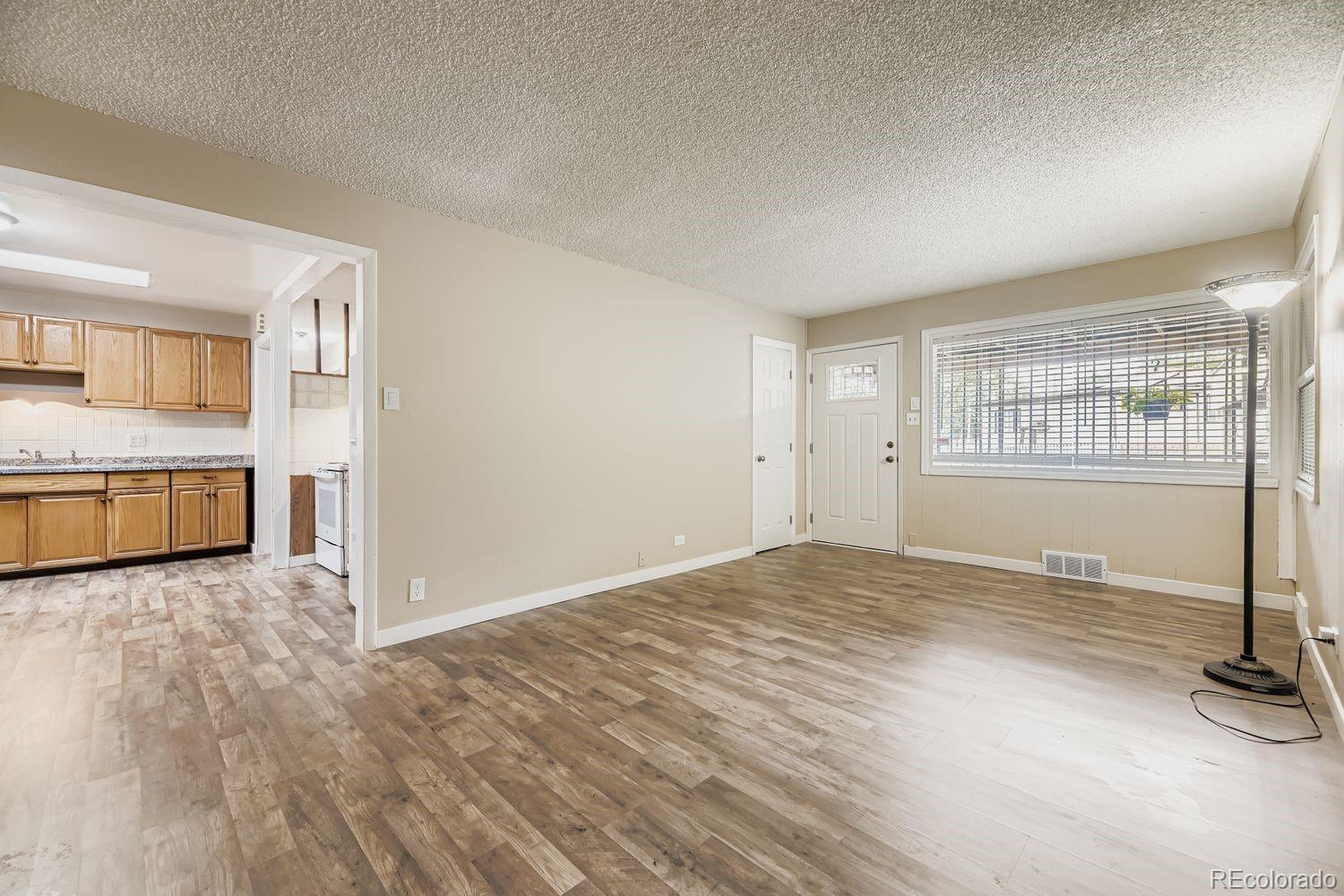 MLS Image #10 for 1221 s quieto way,denver, Colorado