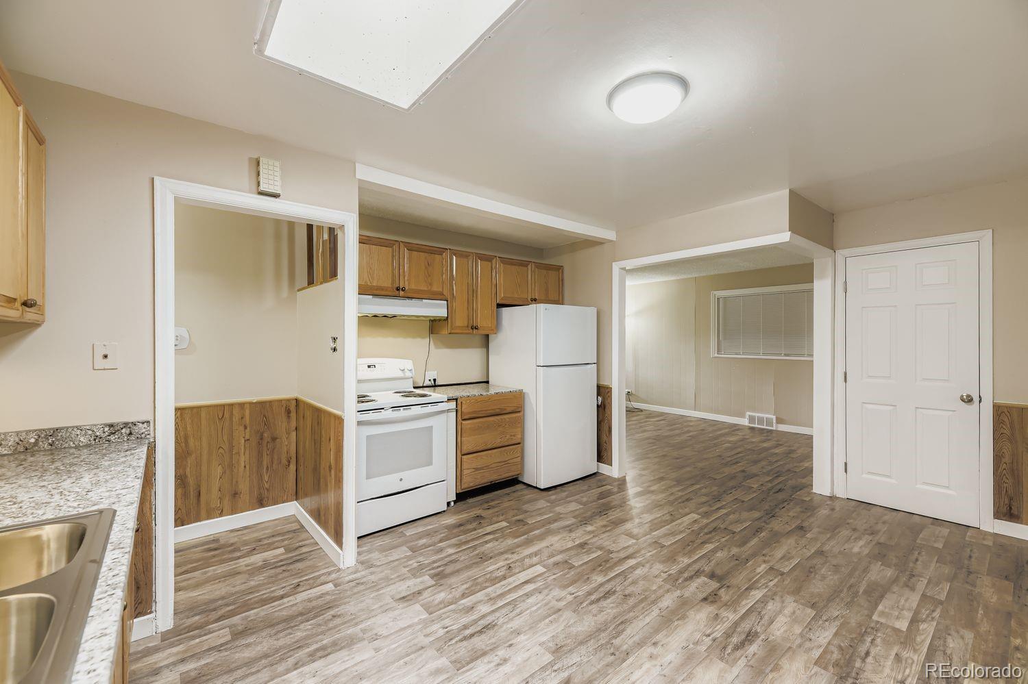 MLS Image #7 for 1221 s quieto way,denver, Colorado